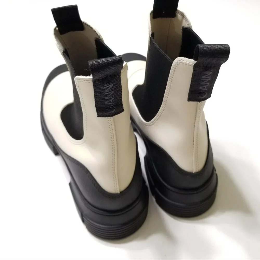 NWOB Ganni Waterproof Recycled Rubber City Chelsea Boots BRAZILIAN SAND US 7, 10